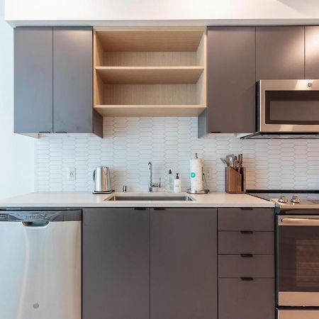 Studio Apartment In Vancouver Esterno foto