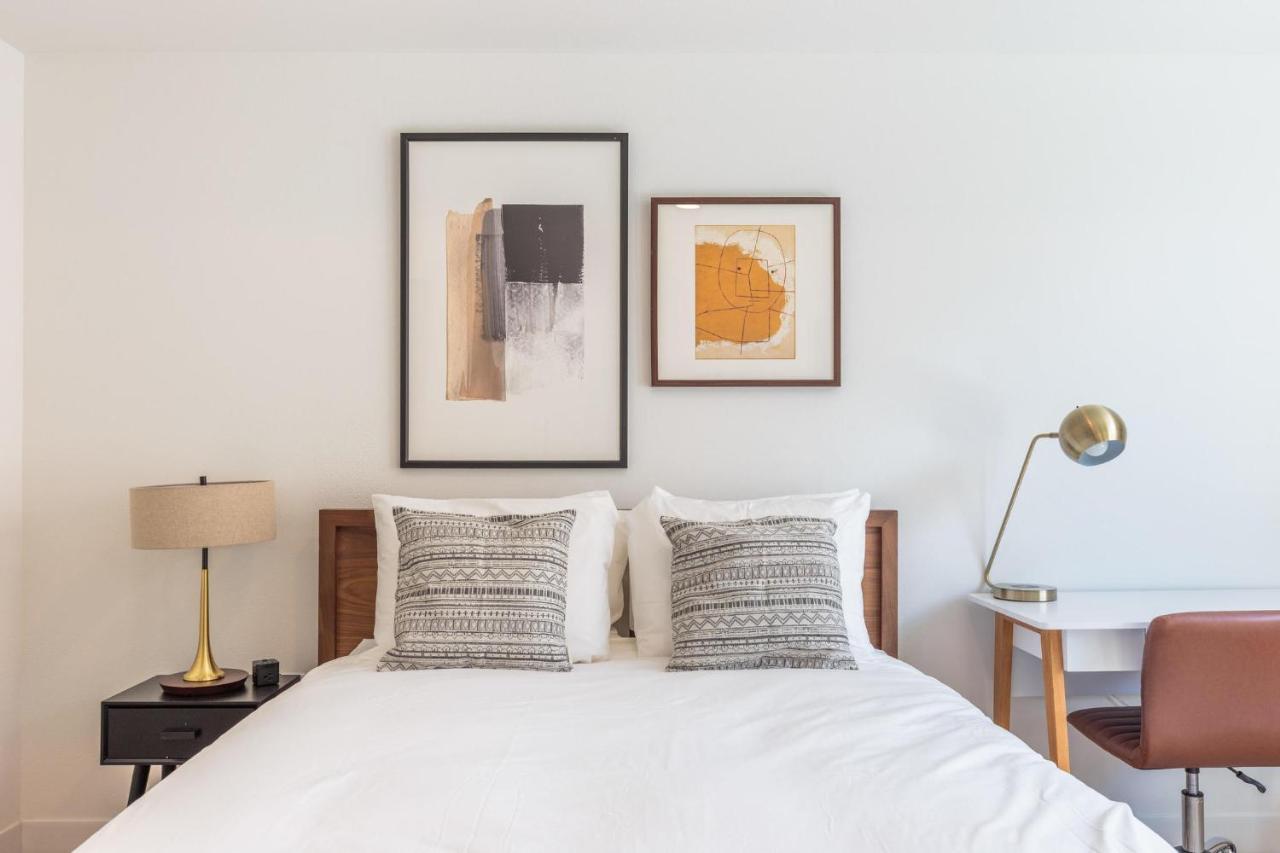 Studio Apartment In Vancouver Esterno foto