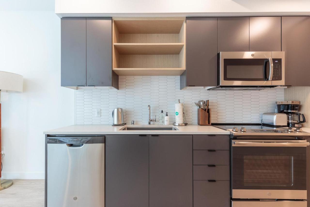 Studio Apartment In Vancouver Esterno foto